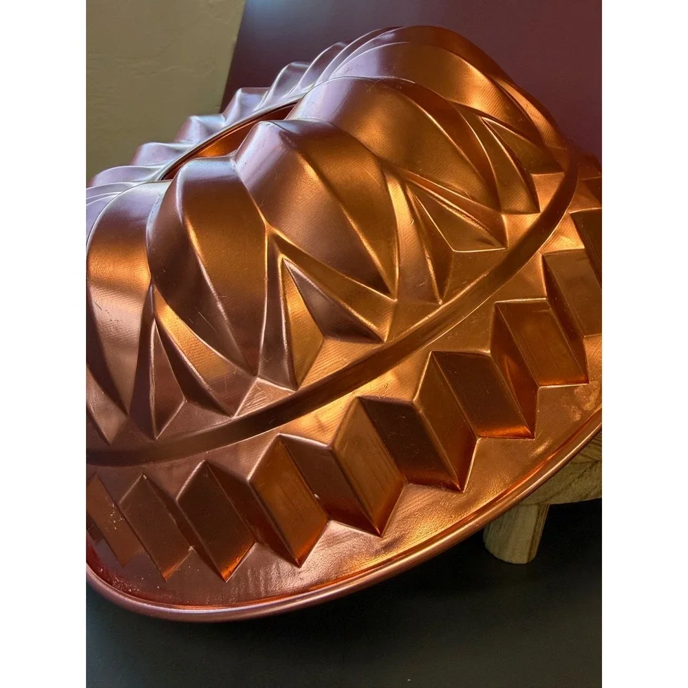 Vintage Coppe Bundt Cake Pan Geometric Floral Mold 9 Inch